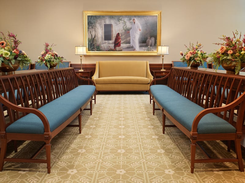 A waiting area inside the Ephraim Utah Temple.