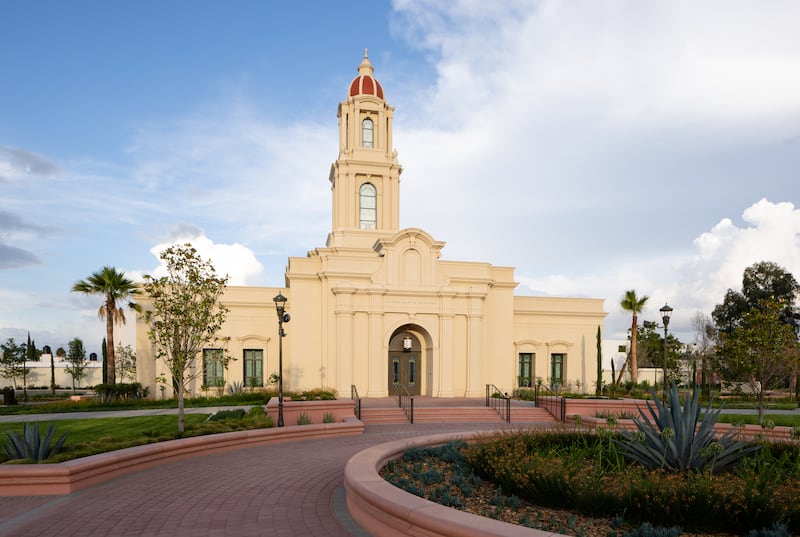 The San Luis Potosí Mexico Temple on a cloudy day.