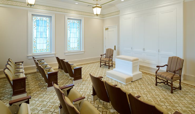 An instruction room inside the Torreón Mexico Temple.