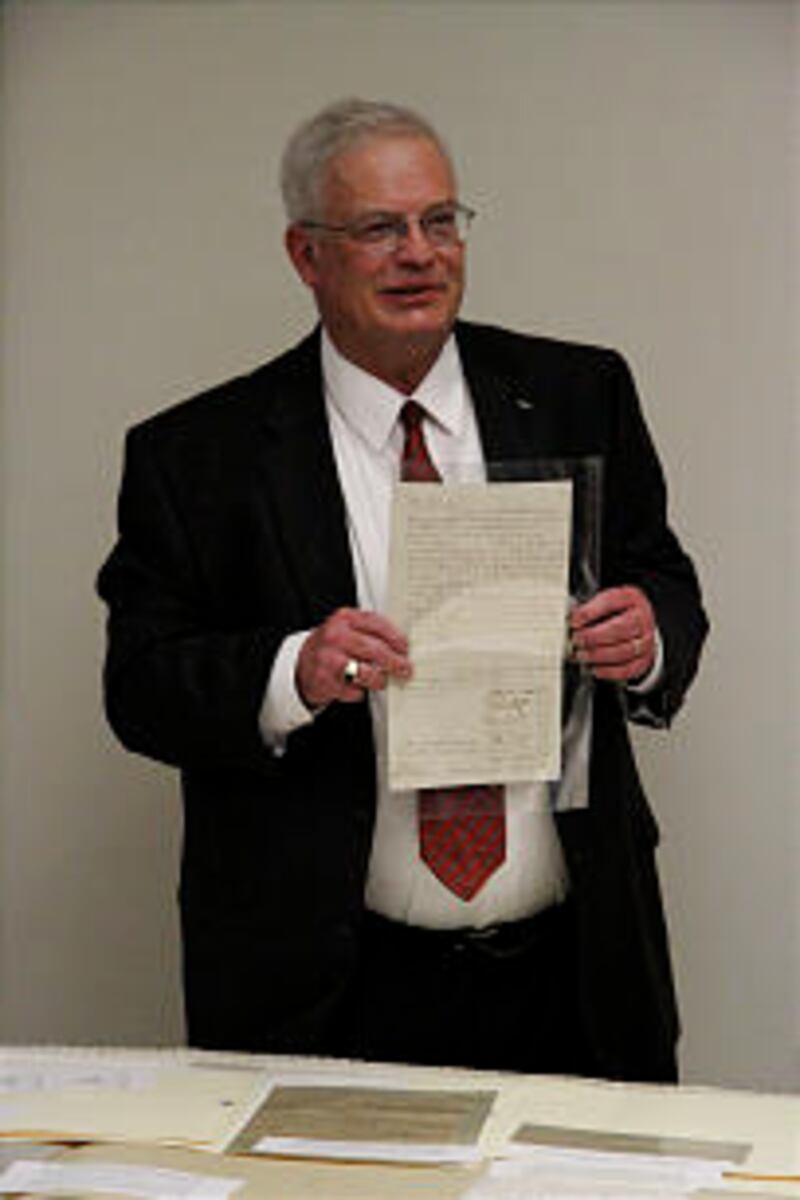 Brent F. Ashworth, longitme collector of documents from Mormon history, is honored at gathering in C